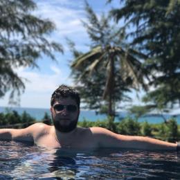 Ищу девушку для встреч и времяпрепровождения Ищу девушку для встреч и времяпрепровождения