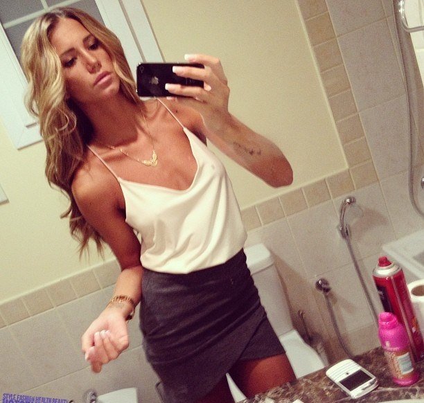 Девушка ищет девушку для встреч и секса в е Девушка ищет девушку для встреч и секса в е