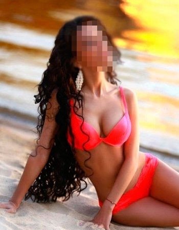 Знойная и сексуальная молодая девушка станет настоящей находкой для изысканного мужчины! Знойная и сексуальная молодая девушка станет настоящей находкой для изысканного мужчины!