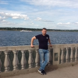 Молодой парень хочет вирта, пообщаться с девушкой по скайпу. Молодой парень хочет вирта, пообщаться с девушкой по скайпу.